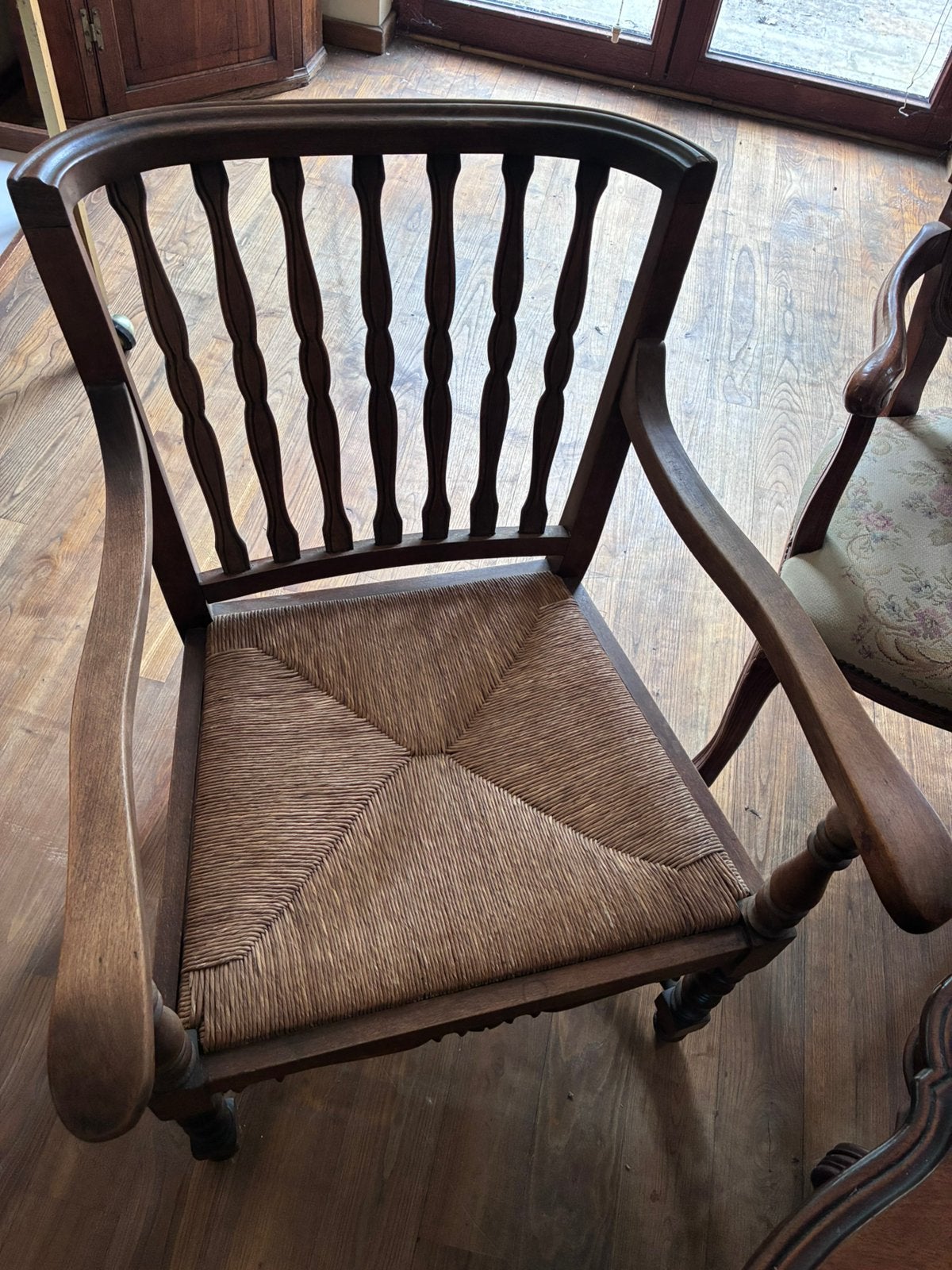 Fauteuil ancien en bois et paille, Antiquités & Art, Enlèvement