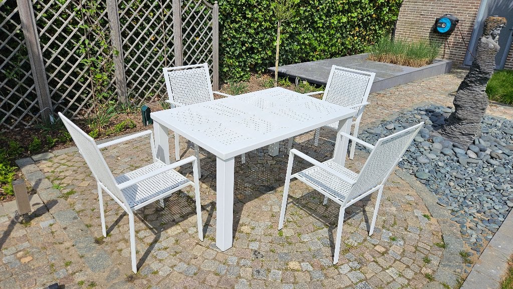 Table de jardin blanche en métal durable avec 4 chaises, Jardin & Terrasse, Enlèvement, Utilisé, Rectangulaire, Métal