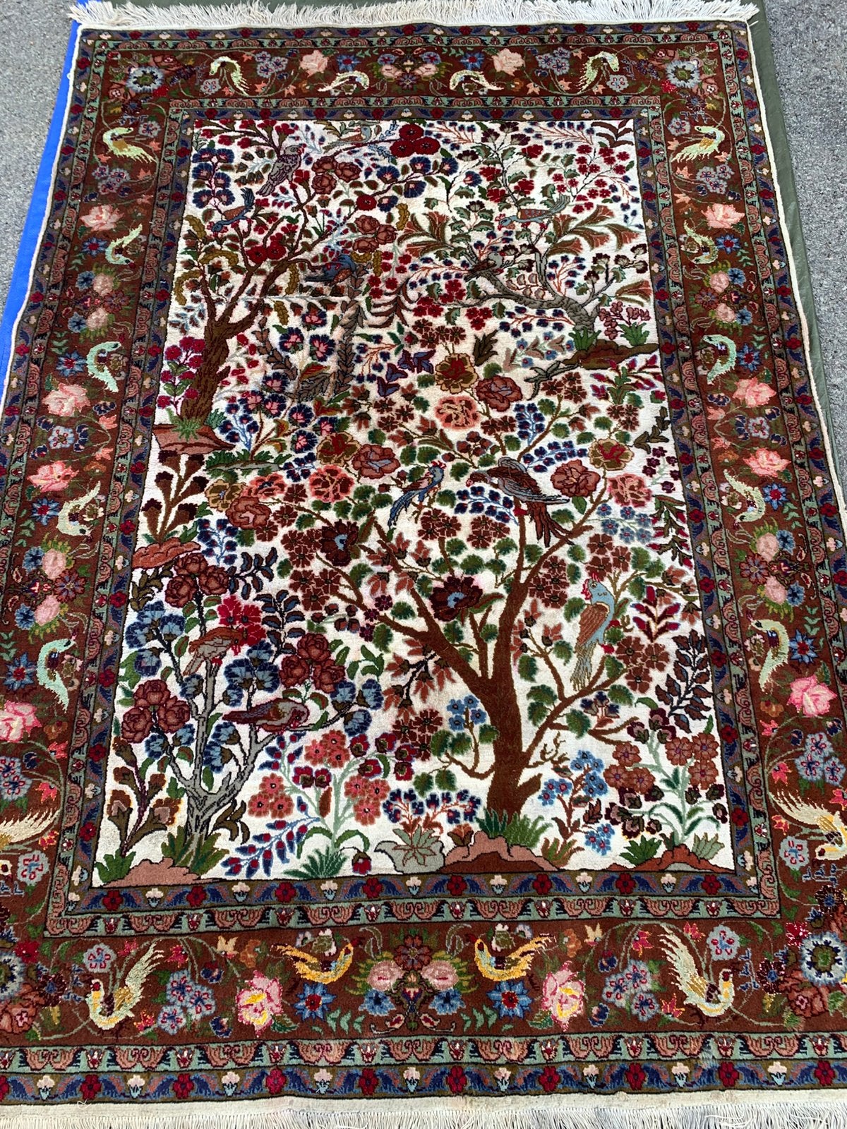 Très ancien TABRIZ Iranien en soie., Enlèvement, Comme neuf