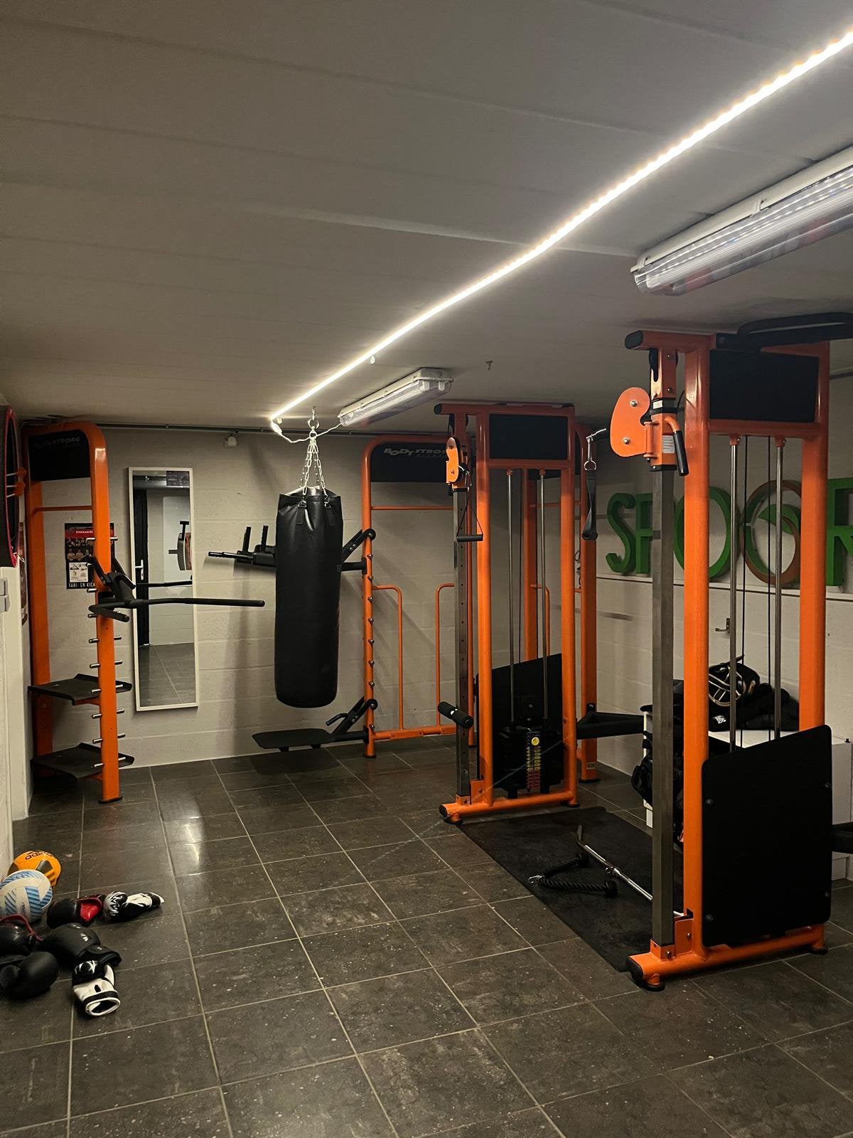 Complete Body Strong fitnessopstelling, Sports & Fitness, Enlèvement, Utilisé, Bras