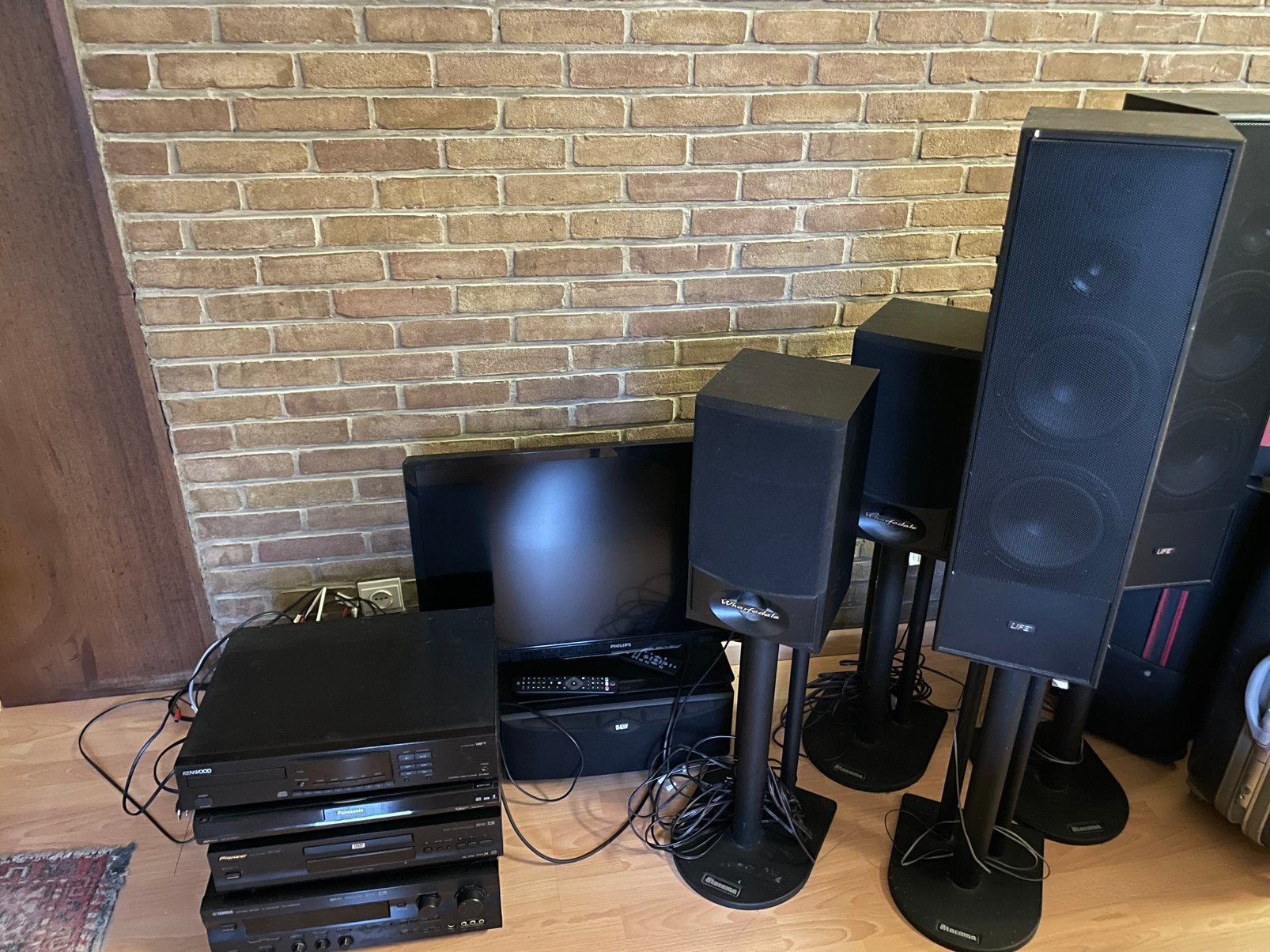 TV, Versterker met 5 luidsprekers en DVD speler, Audio, Tv en Foto, Home Cinema-sets, Ophalen, Zo goed als nieuw