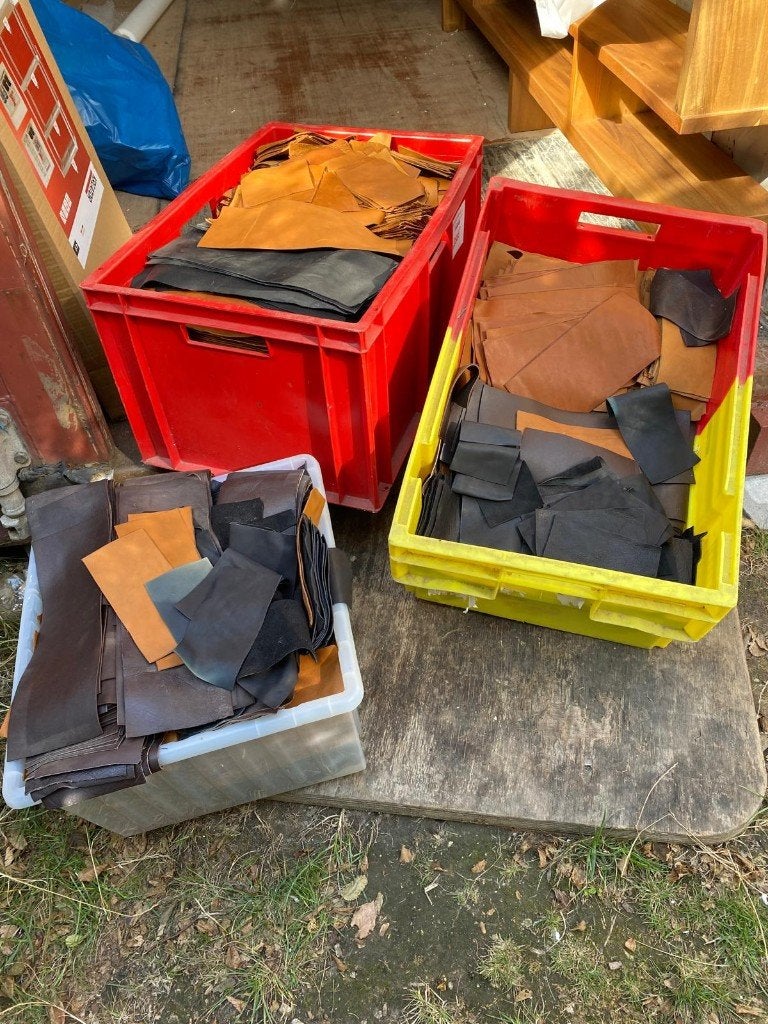 Leder lappen - heel groot lot !, Ophalen, Zo goed als nieuw, Zwart, Leer of Kunstleer