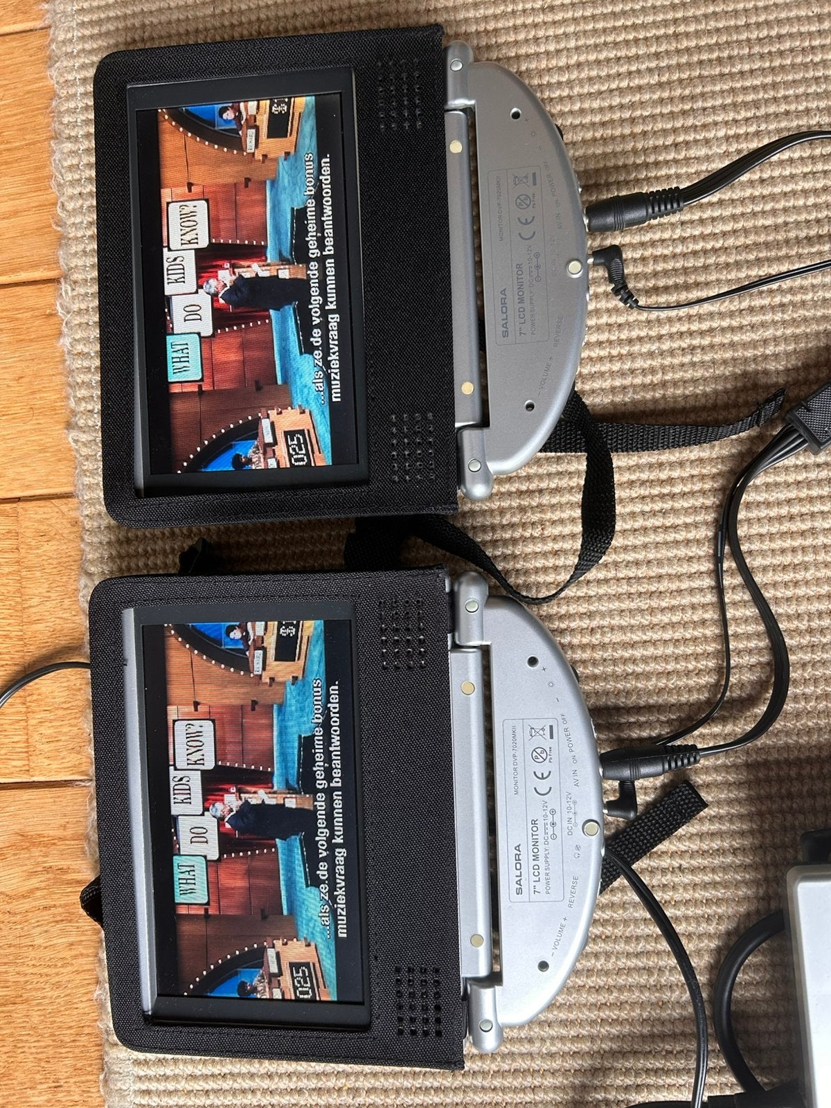 lecteur DVD portable Salora avec 2 écrans pour la voiture !, Enlèvement ou Envoi, Comme neuf, Lecteur DVD