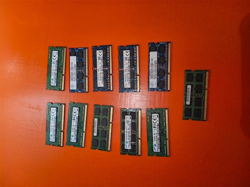 11x 4GB PC3 Laptop RAM (8x 12800S, 3x 10600S), Computers en Software, Ophalen of Verzenden, Zo goed als nieuw, DDR3, Laptop