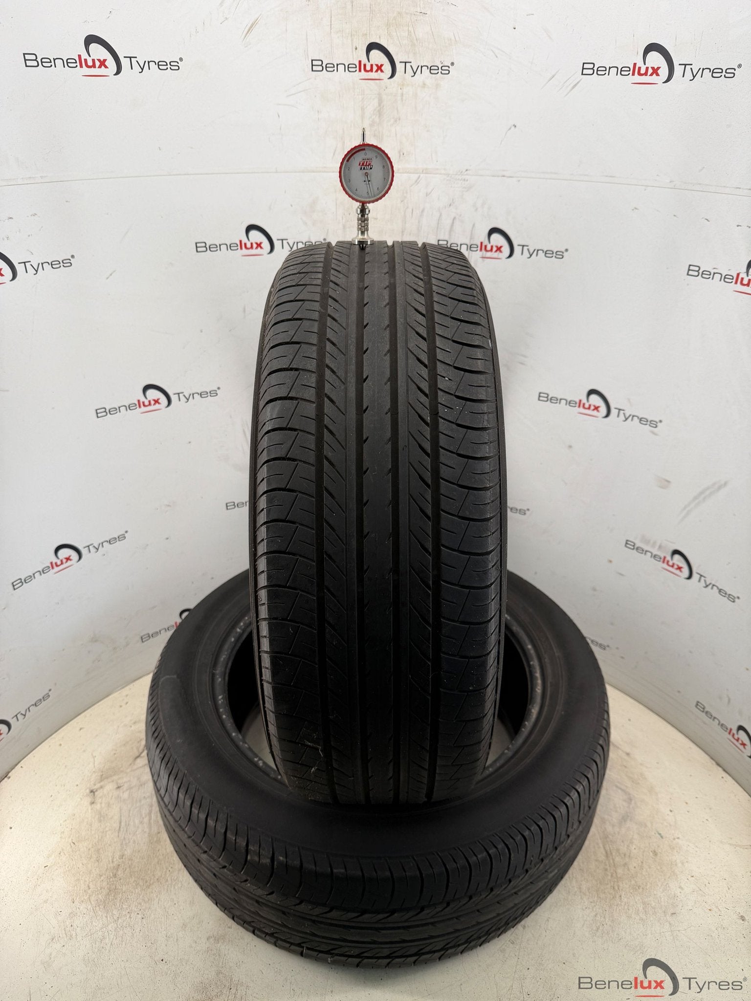225/55R18 98H Yokohama BluEarth 225/55 R18 225/55/18 2255518, Autos : Pièces & Accessoires, Véhicule de tourisme, Pneus été, -