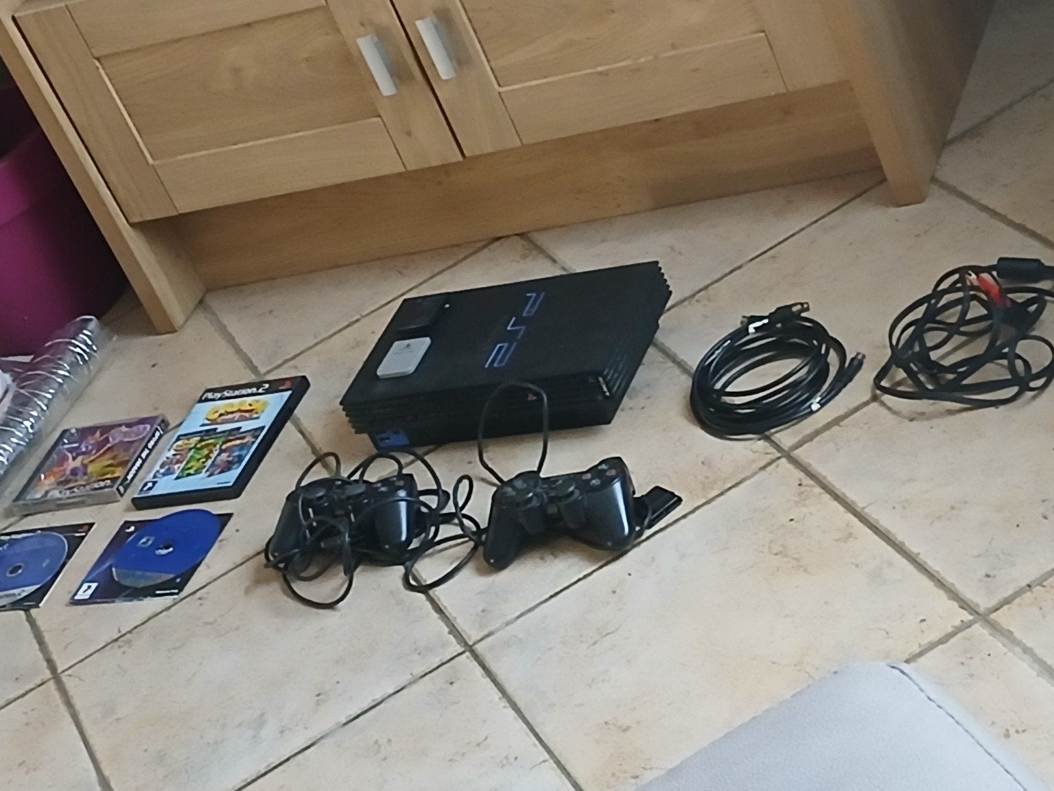 in prima staat , playstation 2 set, Games en Spelcomputers, Ophalen, Met games, Met 2 controllers, Zo goed als nieuw