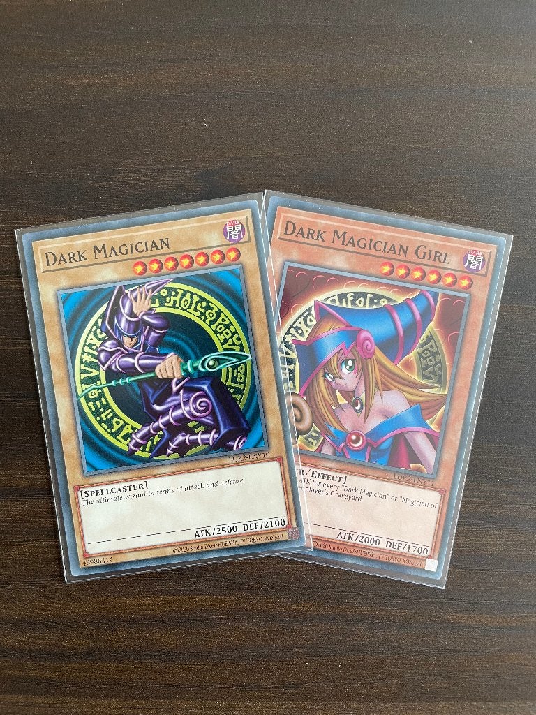 Zeldzaam Combo: Dark Magician + Dark Magician Girl, Hobby en Vrije tijd, Verzamelkaartspellen | Yu-gi-Oh!, Ophalen of Verzenden
