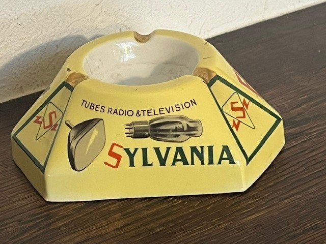 Oude asbak Seynave & Cie, Lille, lampen Sylvania, Ophalen