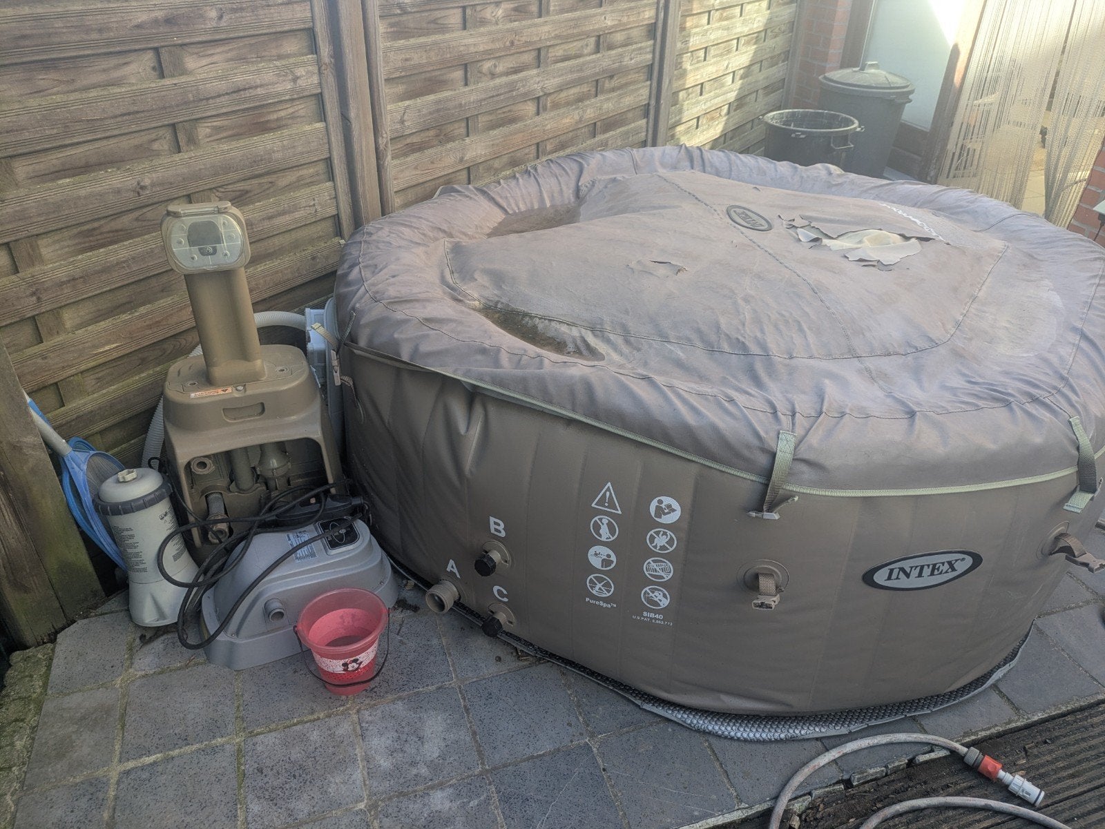 gratis jacuzzi, Tuin en Terras, Ophalen, Gebruikt, Pomp, Opblaasbaar