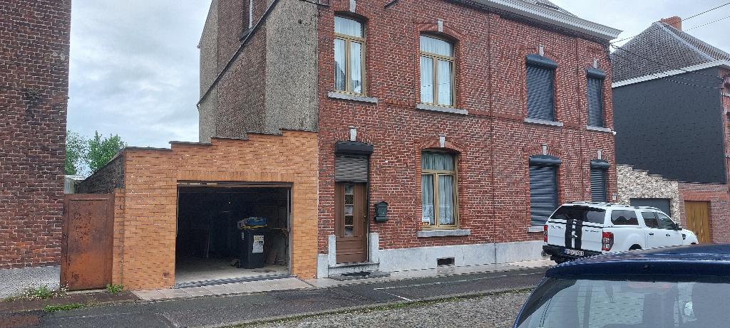 Maison, Provincie Henegouwen, 120 m², Twee onder één kap, 3 kamers