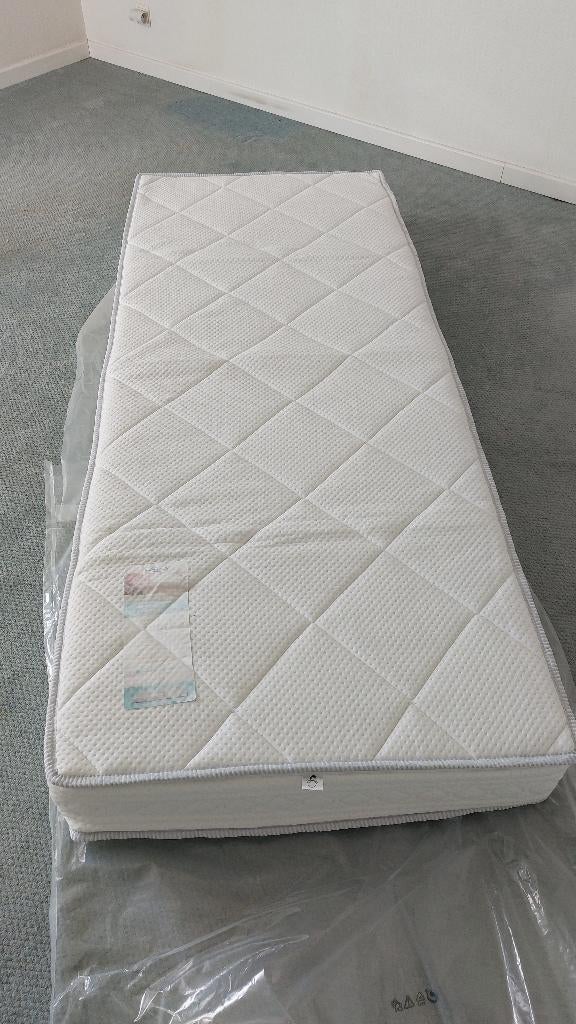 Eenpersoonsmatras 80x200 in perfecte staat — als nieuw, Huis en Inrichting, Slaapkamer | Matrassen en Bedbodems, Ophalen, Tweepersoons