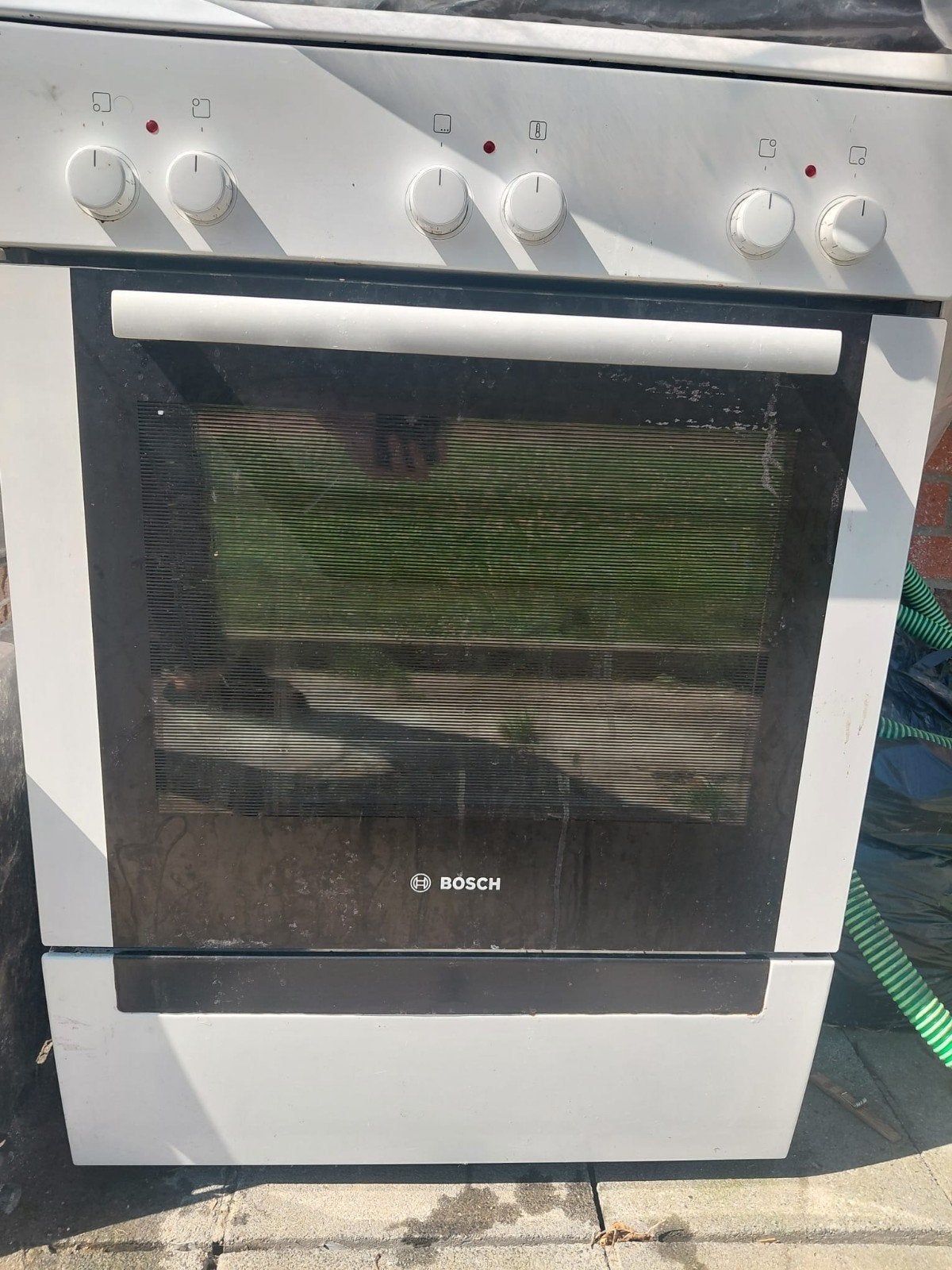 Fornuis bosch, Elektronische apparatuur, Fornuizen, Gebruikt, Warmhoudplaat, Energieklasse A of zuiniger, 85 tot 90 cm