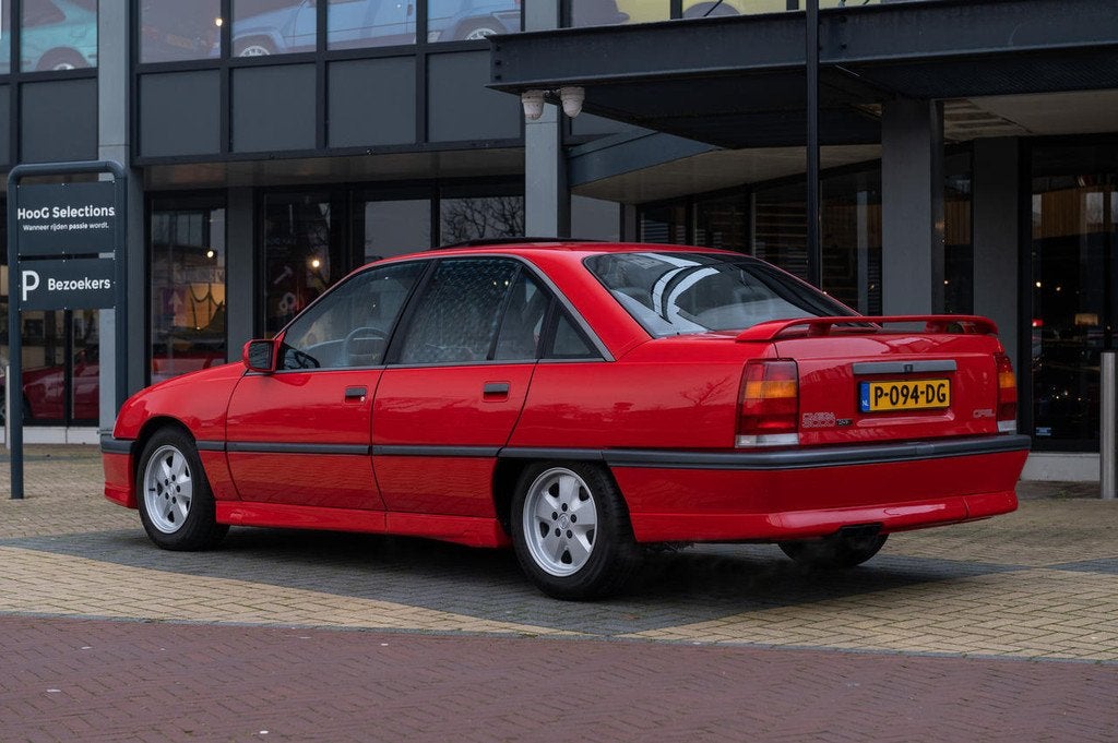 Opel Omega A 3000 24V, Autos, Rouge, Achat, 4 portes, Boîte manuelle