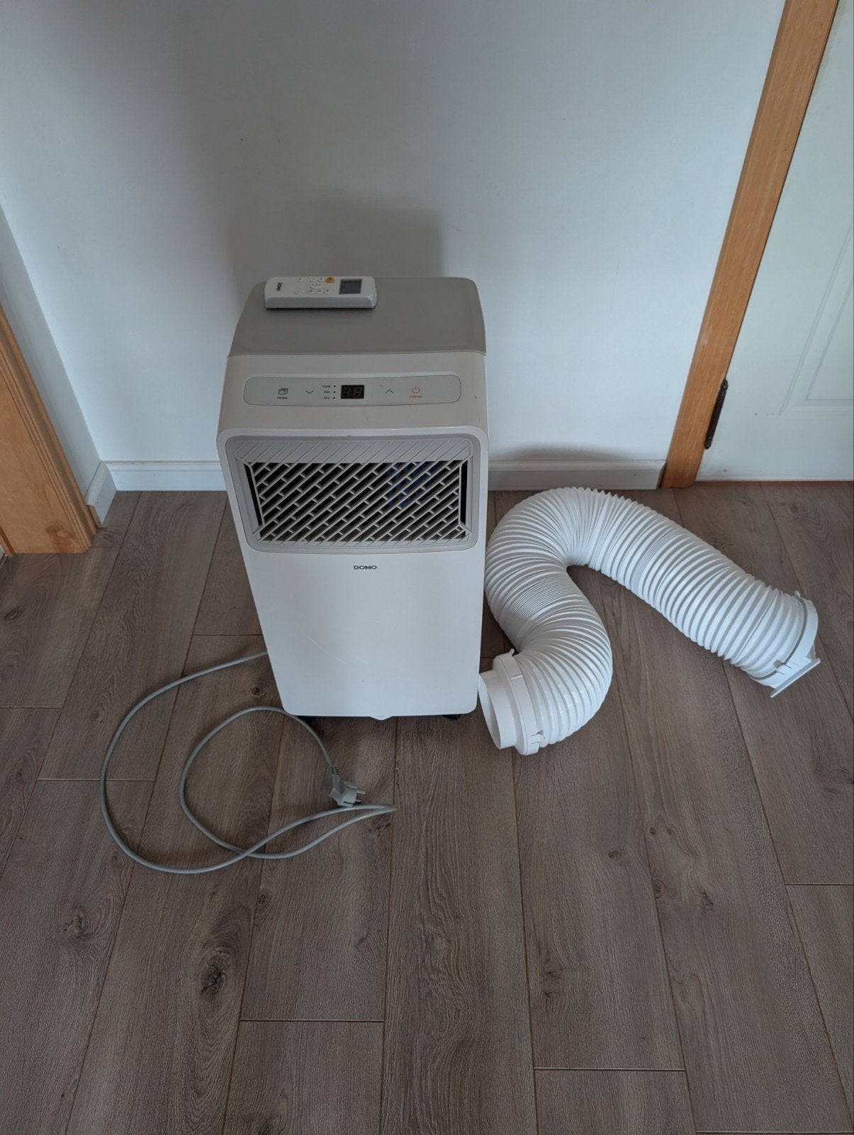 Domo mobiele airco, Ophalen, Gebruikt, Koelen en Ontvochtigen, 3 snelheden of meer