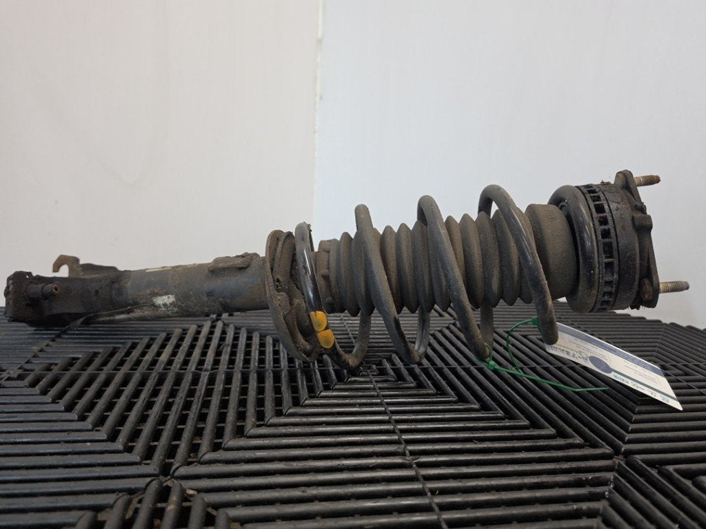SCHOKBREKER LINKS VOOR Ford Fiesta 5 (JD / JH), Gebruikt, Henry-Ford-Straße  1
50735  Köln, DE, Ford-Werke GmbH, Kunden@ford.com