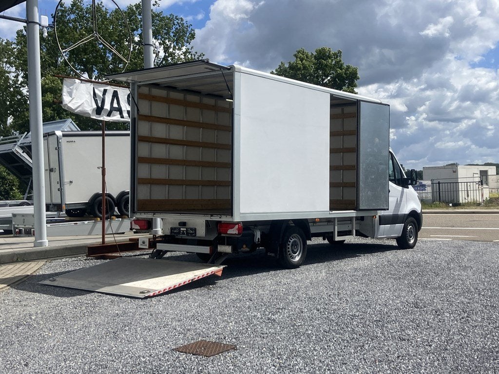 Mercedes-Benz Sprinter 315 38.750€ +BTW / Laadklep + Zijdeu, Auto's, 4 deurs, Monovolume, Zwart, Bedrijf