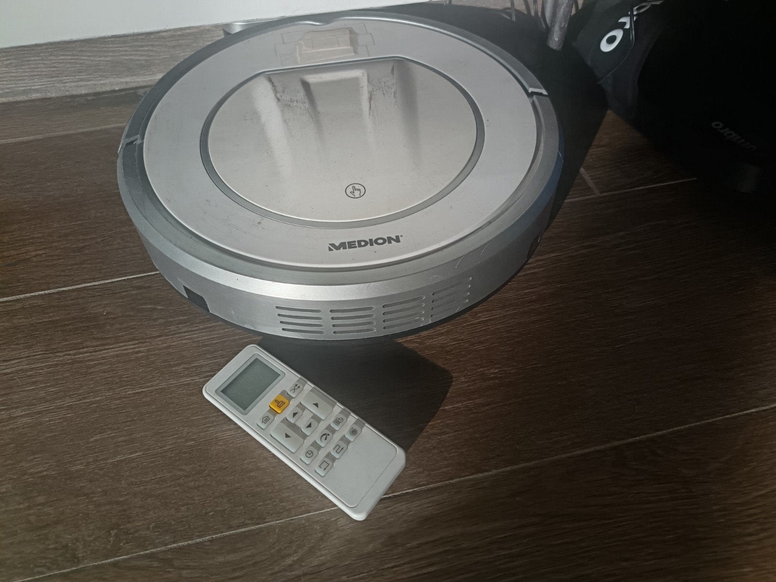 medion robotstofzuiger, Elektronische apparatuur, Ophalen, Overige merken, Gebruikt, Draadloos