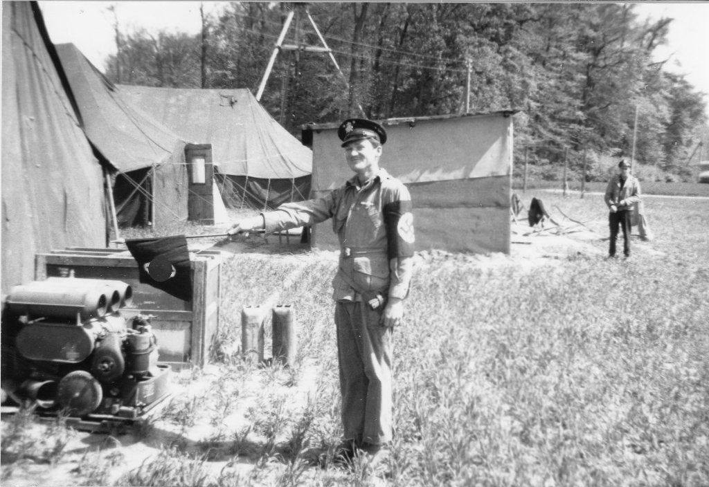 5 repro-foto's - Amerikaanse GI in Europa - WO2, Verzenden, Landmacht, Foto of Poster