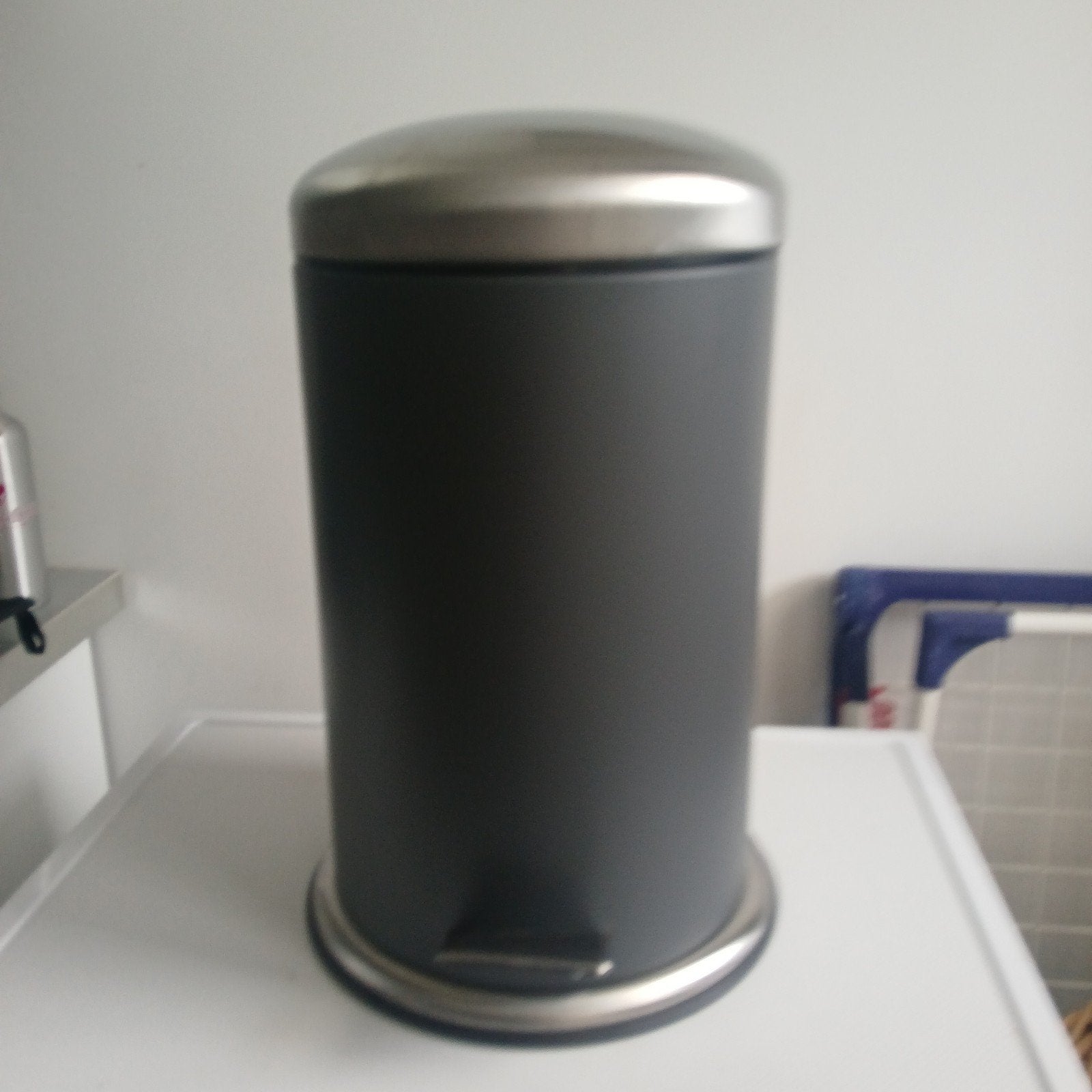 pedaalemmer soft close 9 liter, Huis en Inrichting, Woonaccessoires | Prullenbakken, Ophalen