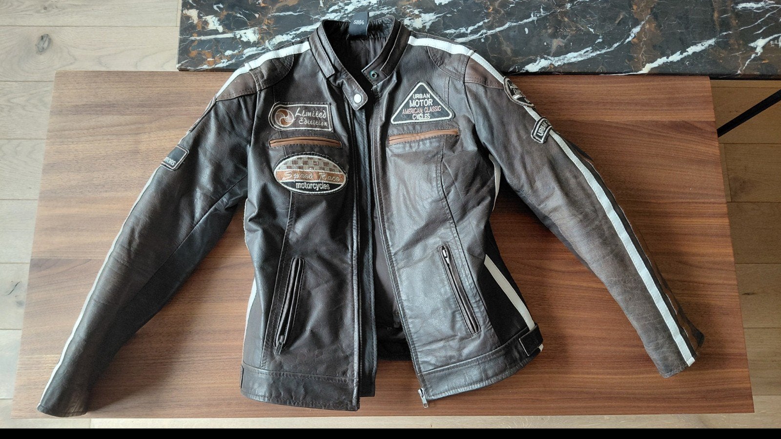 Vintage lederen motor jas voor dames, Kleding | Dames, Overige Dameskleding, Ophalen, Zo goed als nieuw