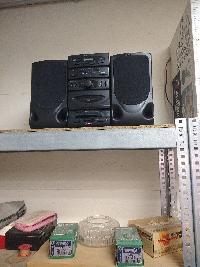 Radio Bouwradio garage CD radio  + gratis cd-rekje, Ophalen, Gebruikt, Radio, Met cd-speler