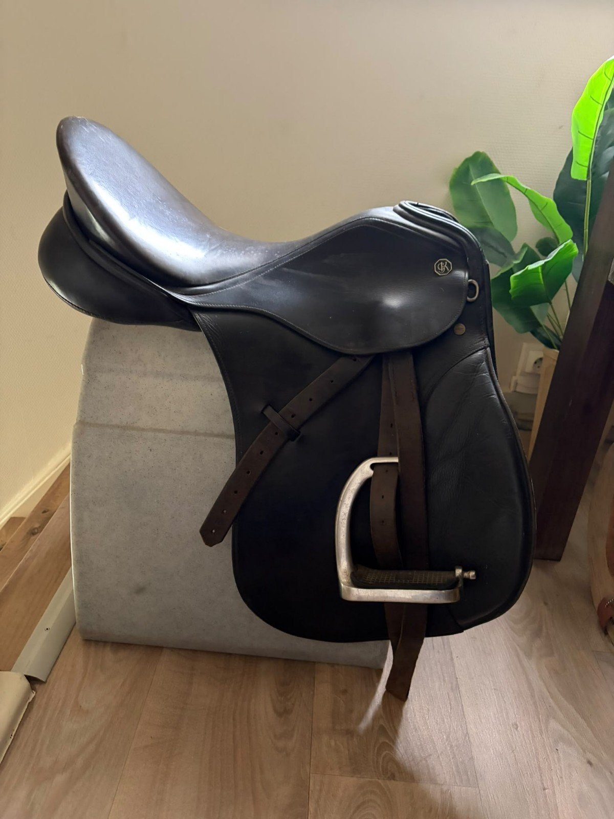 Veelzijdigheiszadel kieffer, Dieren en Toebehoren, Ophalen, L (17.5 inch), Gebruikt, Middeldiepe zit