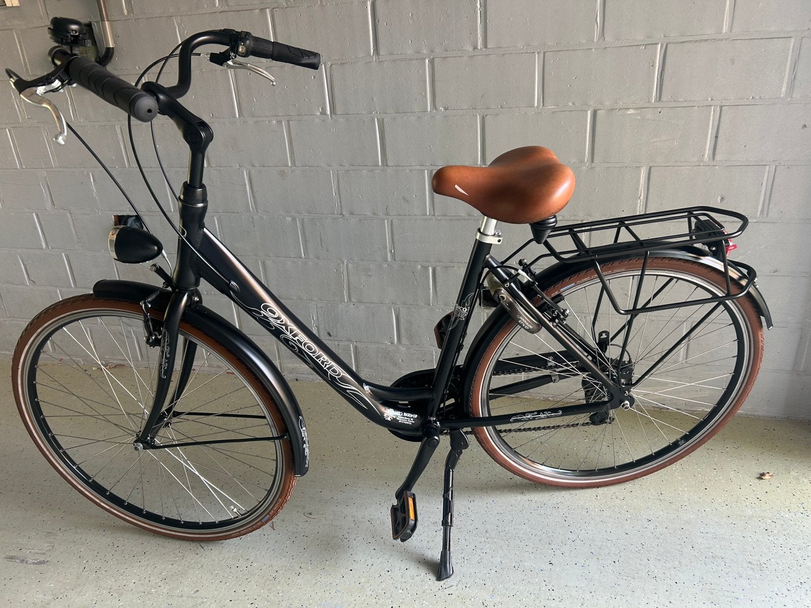 Damesfiets Oxford classico negro 28 inch, Fietsen en Brommers, Ophalen, Zo goed als nieuw, Versnellingen