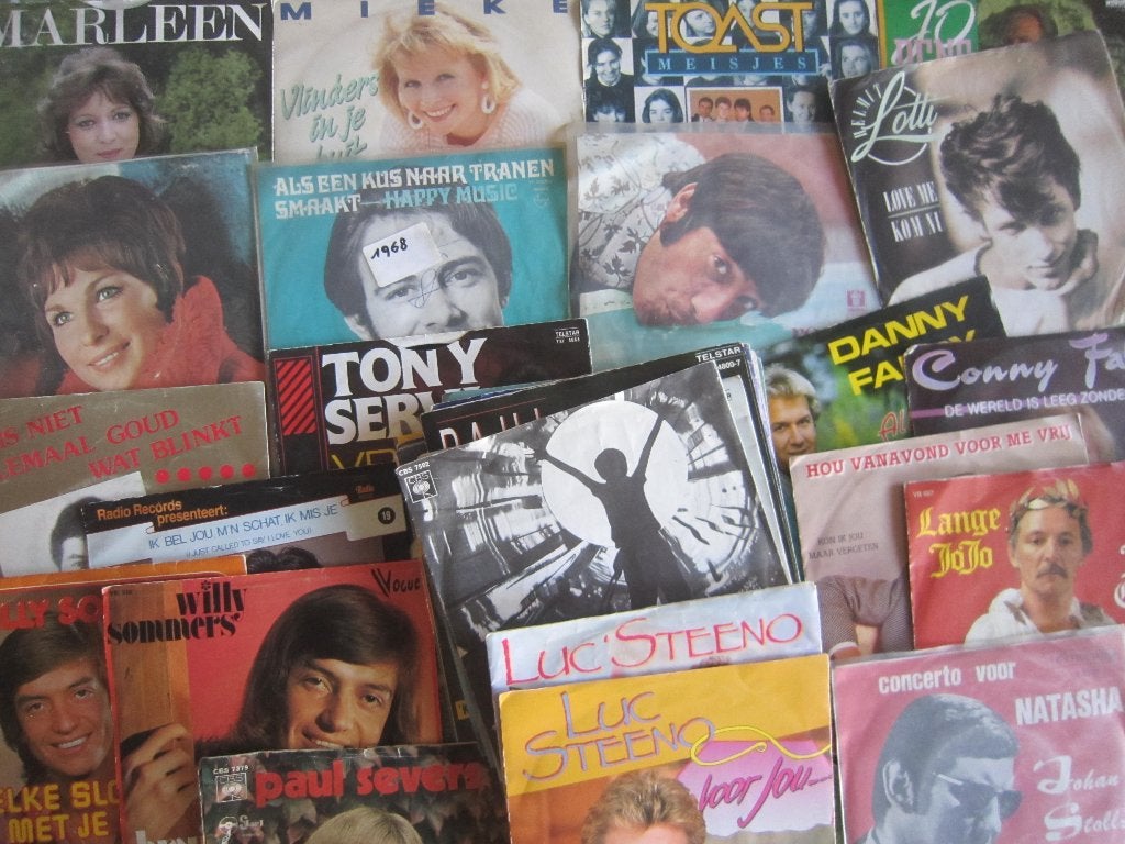 Vlaamse Singles, Ophalen