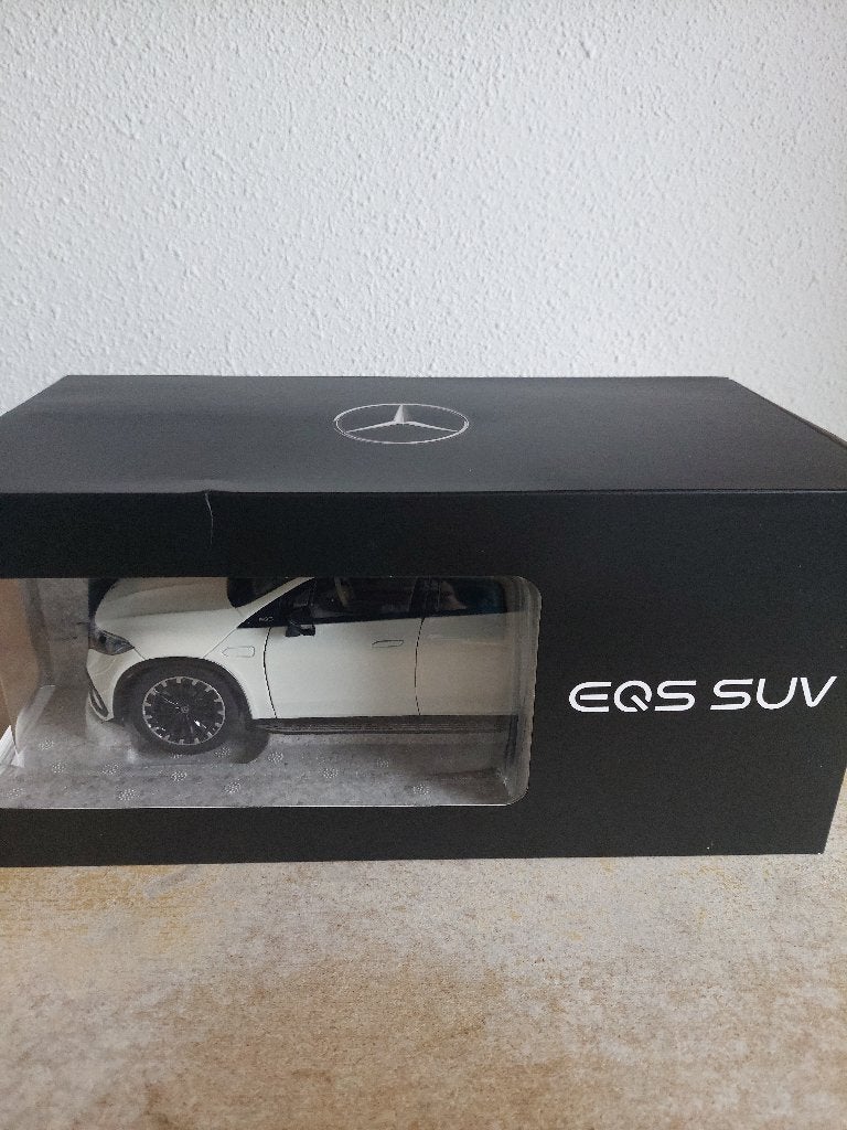 1/18 - NZG - Mercedes Benz EQS SUV Bright White, Ophalen of Verzenden, Nieuw