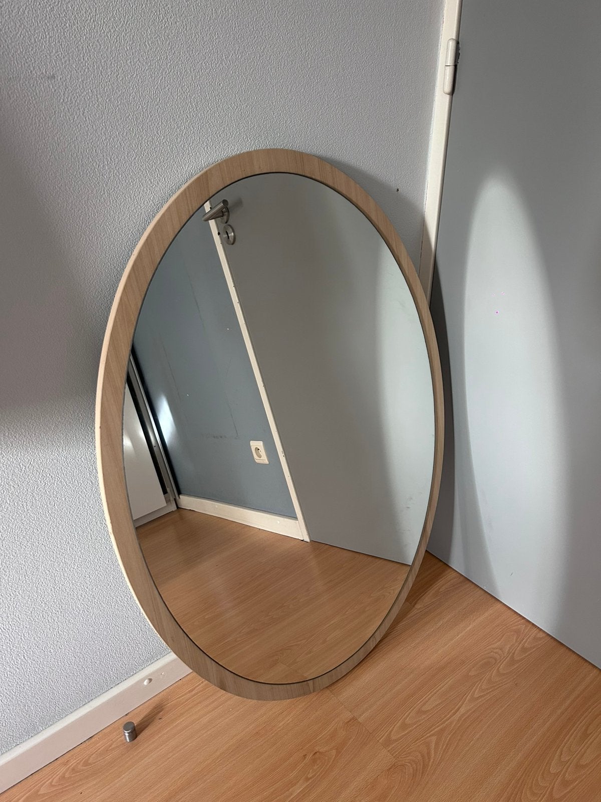 Miroir rond en bois — 70 cm x 95 cm, Moins de 100 cm, Comme neuf, Enlèvement, 50 à 75 cm