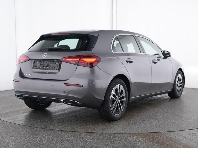 Mercedes-Benz A-Klasse 200 D Hatchback Luxury Line | Smartph, Stof, Gebruikt, 4 cilinders, Bedrijf
