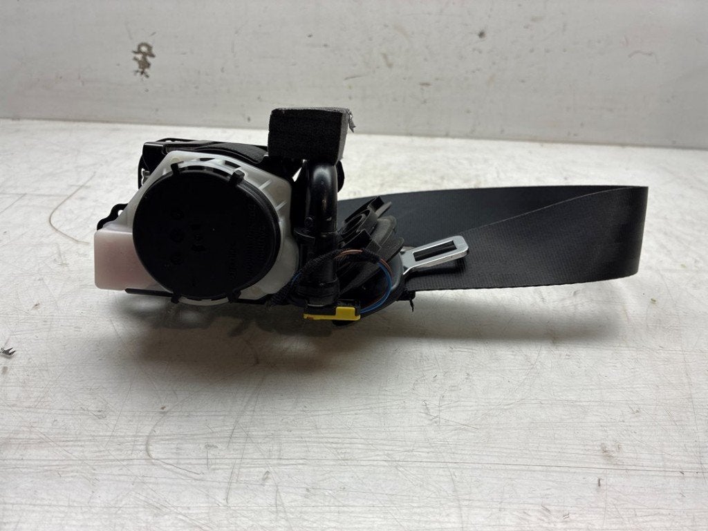 CEINTURE DE SECURITE AVANT DROIT Volkswagen Golf VII (AUA), Volkswagen, Volkswagen AG, Utilisé, Kundenbetreuung@volkswagen.de