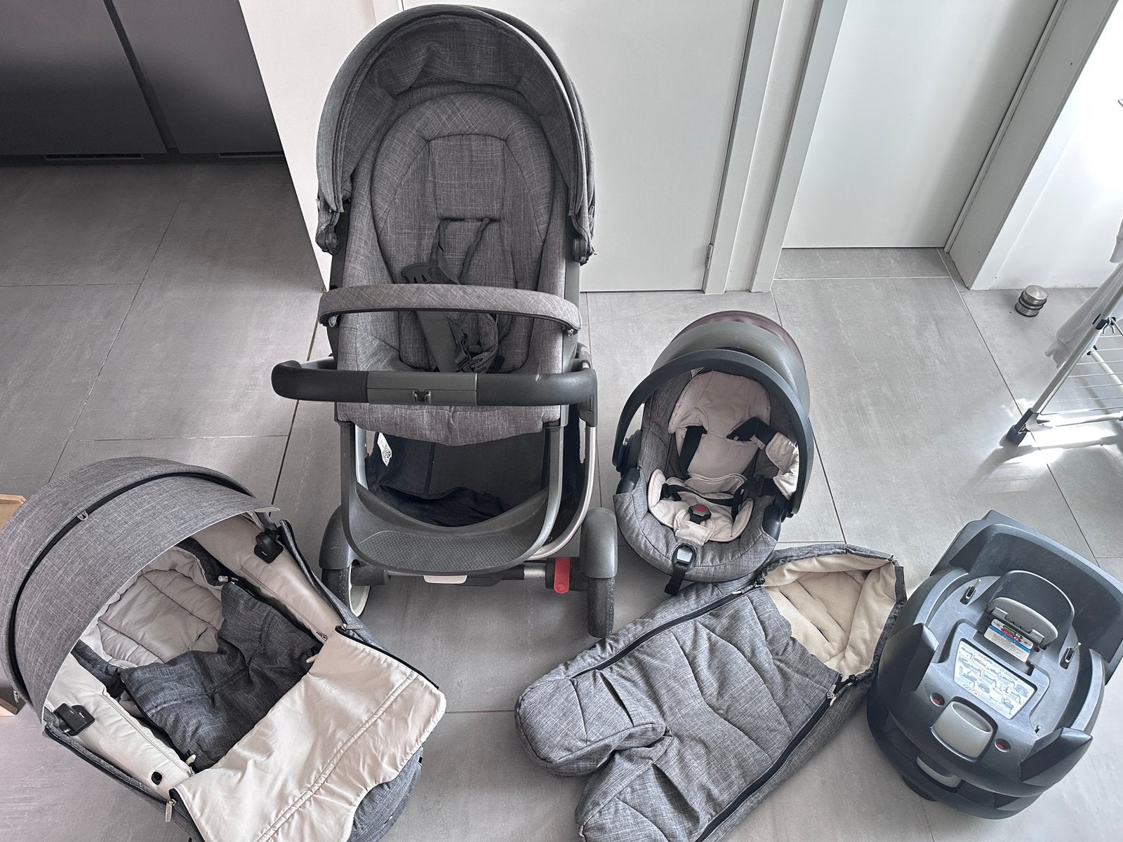 Stokke Crusi kinderwagenset, Enfants & Bébés, Autres marques, Poussette combi, Avec siège auto, Enlèvement