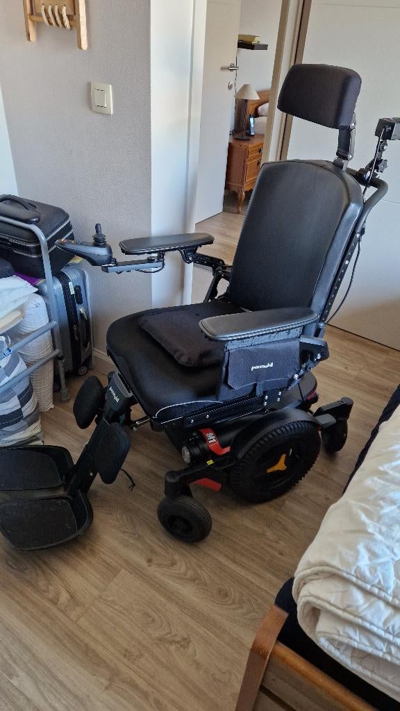 Permobil M1 Corpus - elektrische rolstoel - goed als nieuw, Divers, Chaises roulantes, Comme neuf, Fauteuil roulant électrique