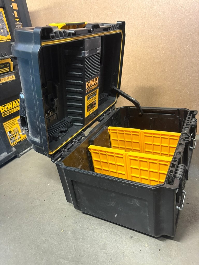Dewalt batterijlader DWST83471, Ophalen, Gebruikt