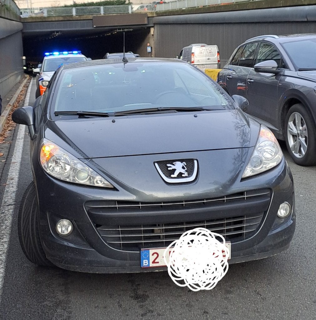 Peugeot 207CC 1.6 Essence-2010-150000km - Moteur à remplacer, Auto's, Stof, Cabriolet, 1600 cc, Handgeschakeld