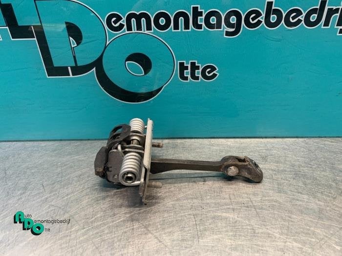 Butée 2portes droite d'un Peugeot Partner (Partner 08-), -, 3 mois de garantie, Utilisé, -