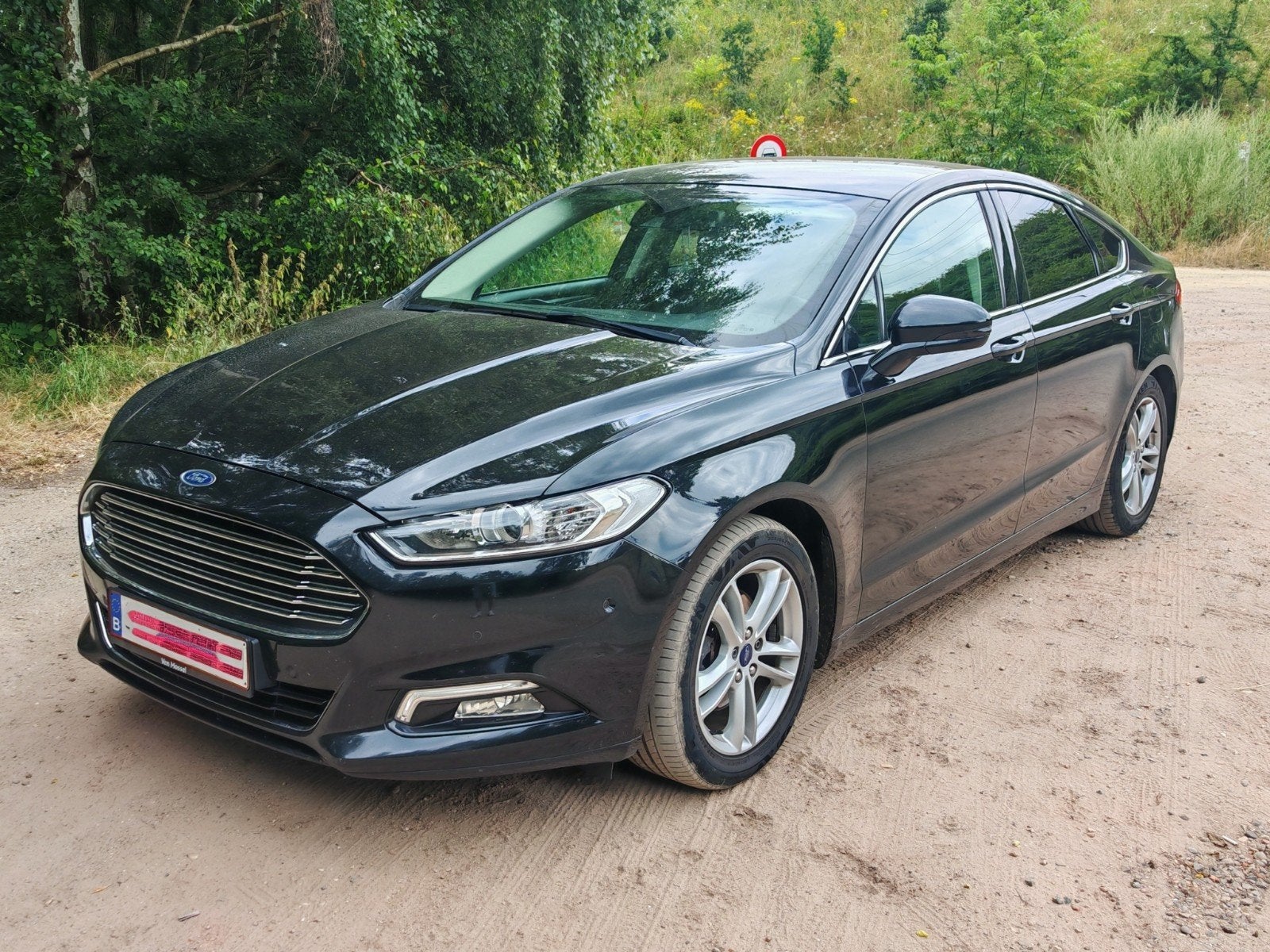 Ford Mondeo. Belgische auto, Voorwielaandrijving, Mondeo, Zwart, Leder