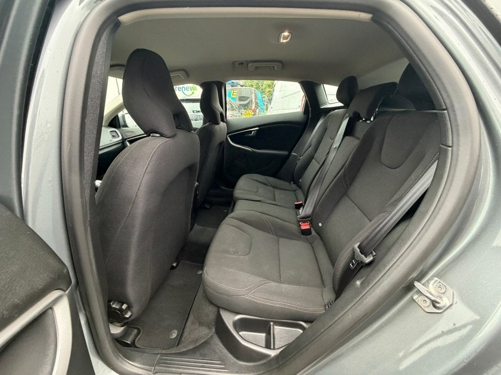 Volvo V40 ( Stock ID 14382) — 13
