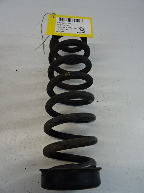 RESSORT DE SUSPENSION ARRIERE BMW 3 serie (E90), Utilisé, BMW, Petuelring 130
80809  München, DE, Bayerische Motoren Werke AG