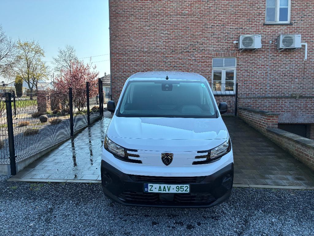 2024 Peugeot PARTNER 1.5 Blue HDI /AUTOMAAT / 3-ZIT /18.950€, Auto's, Peugeot, Euro 6, Bedrijf, Diesel, 1499 cc