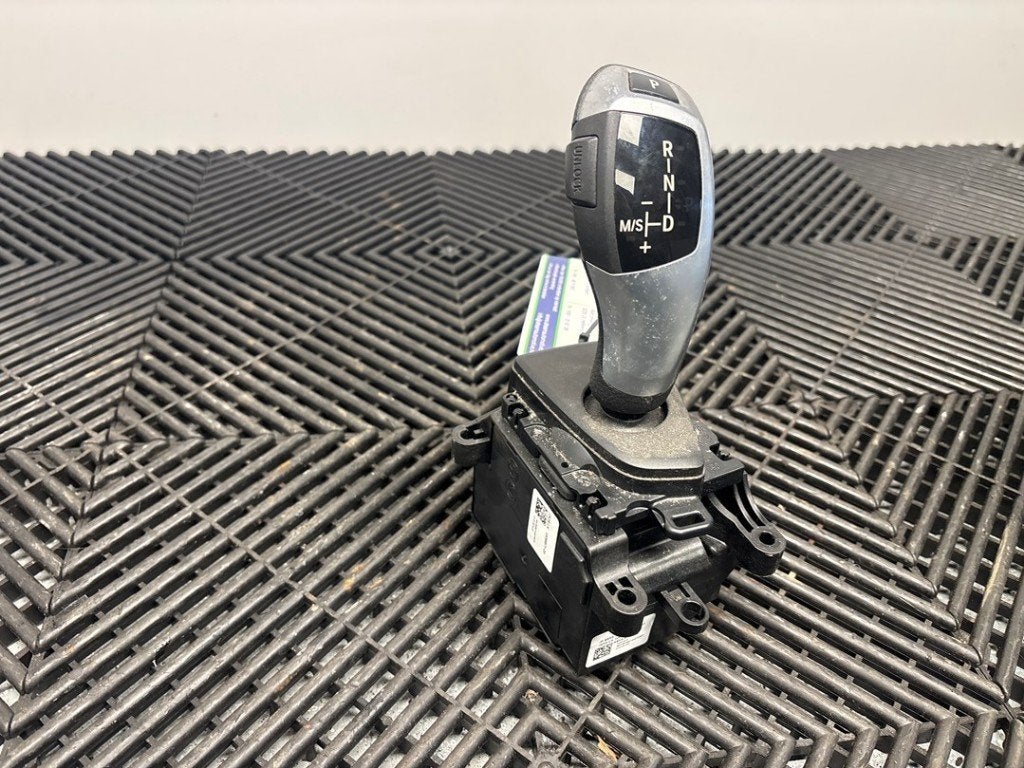 SELECTEUR DE VITESSES AUTOMATIQUES BMW 1 serie (F20), Utilisé, BMW, Petuelring 130
80809  München, DE, Bayerische Motoren Werke AG