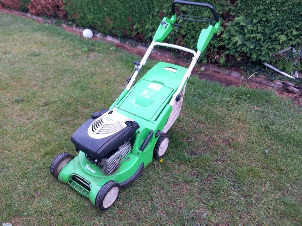 zelftrekker benzine grasmaaier viking MB 545V me B & S motor, Ophalen, Gebruikt, Versnellingen, Benzine-grasmaaier