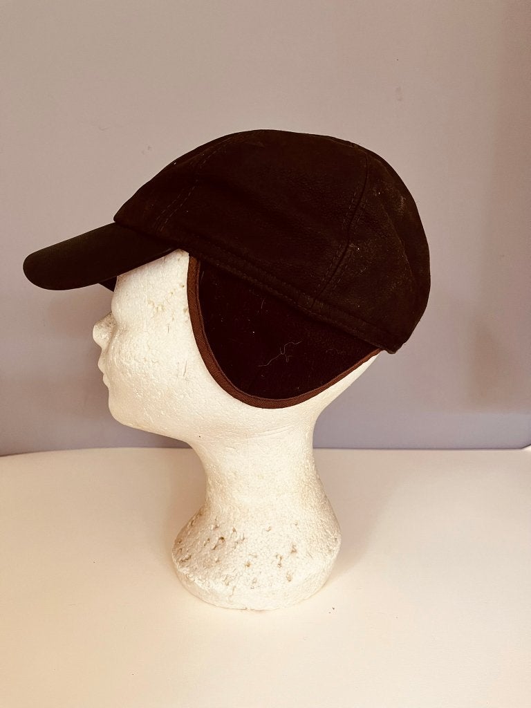 Casquette Derby Sport cuir avec cache-oreilles marron M 57, Enlèvement ou Envoi, Derby sport, 57 cm (M, 7⅛ pouces) ou moins, Casquette