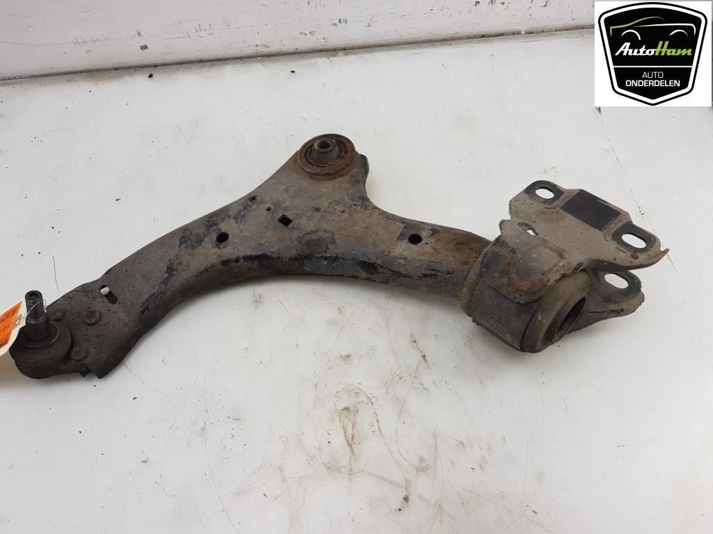 DRAAGARM LINKS VOOR Volvo V70 (BW) (|31277343|), Dhr. J. Ham, Gebruikt, Administratie@autoham.nl, Volvo