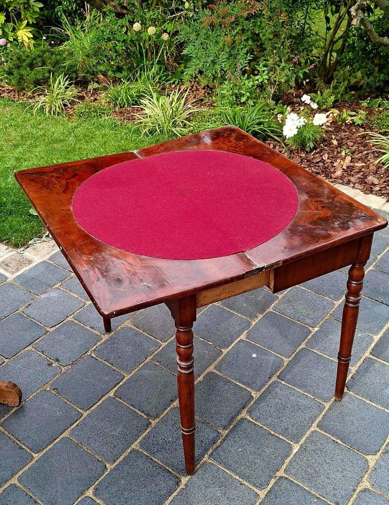 Ancienne table de bridge en acajou – plateau portefeuille, Enlèvement