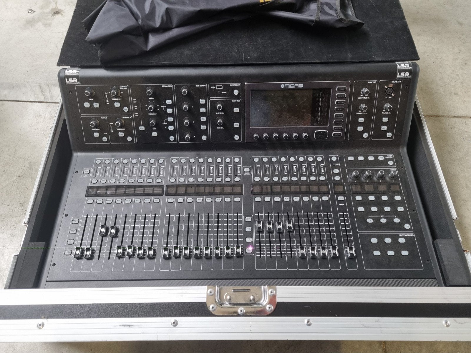 Midas M32, Muziek en Instrumenten, Mengpanelen, Ophalen