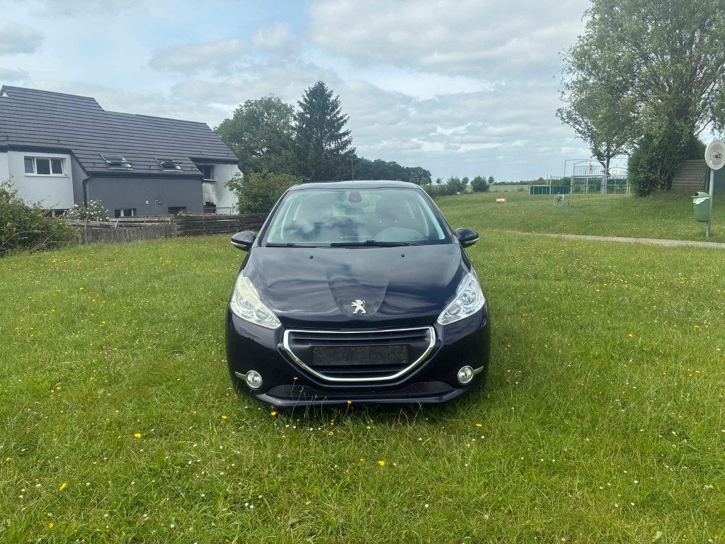 Peugeot 208, Autos, Peugeot, Entreprise, Essence, Euro 5, 5 portes, Boîte manuelle, Enlèvement