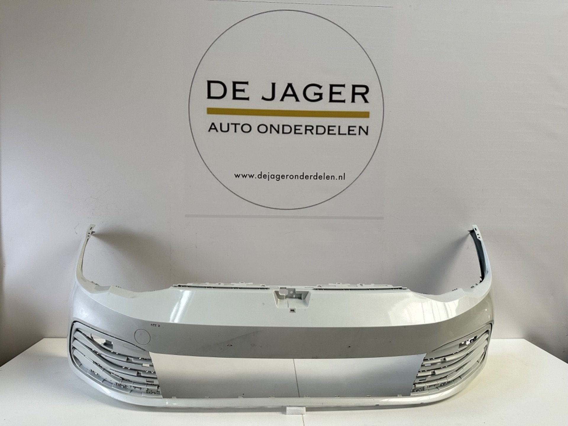 VW Golf 8 VIII PARE-CHOC AVANT PARE-CHOC 6xPDC 5H6807221J, Pare-chocs, Volkswagen, Volkswagen AG, Vw@volkswagen.de