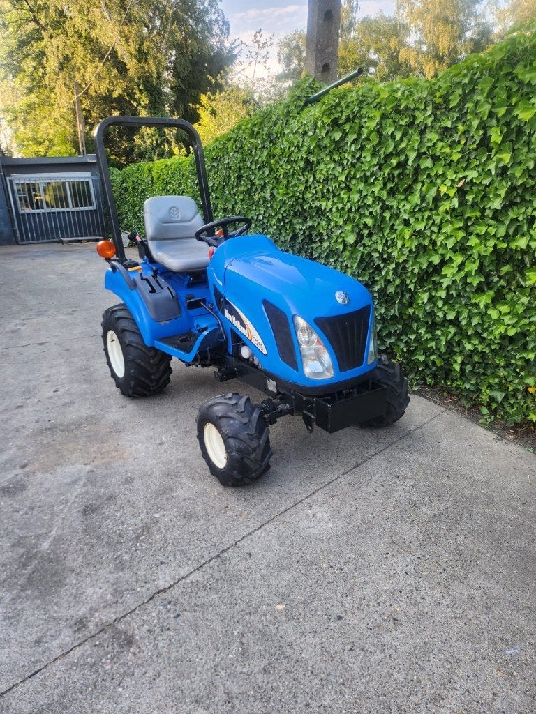 NEW HOLLAND BOOMER 25, Ophalen, Gebruikt, New Holland